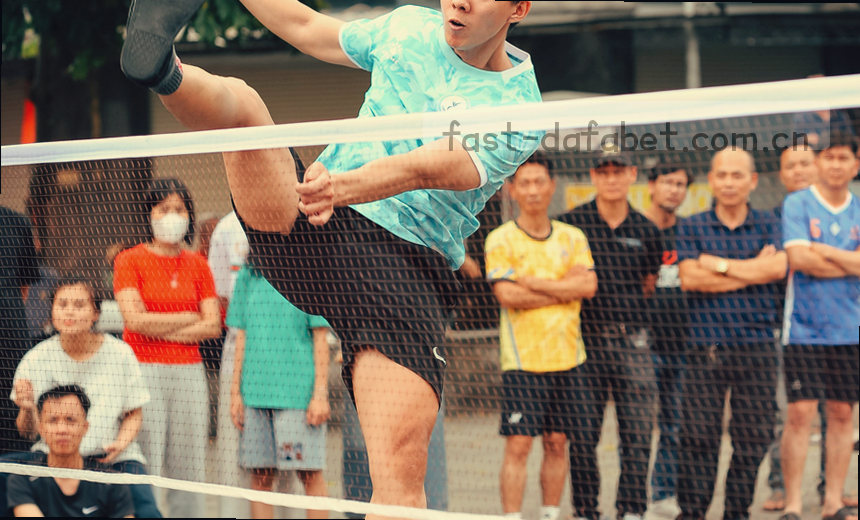 耐克篮球赛实时扣篮动作